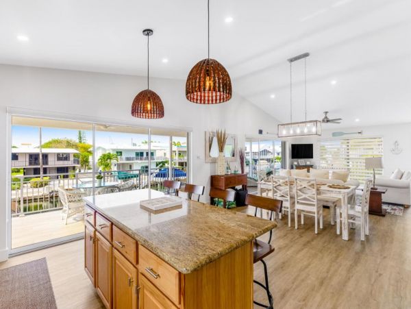 Canal-Front Home with 4 Bedrooms in Islamorada