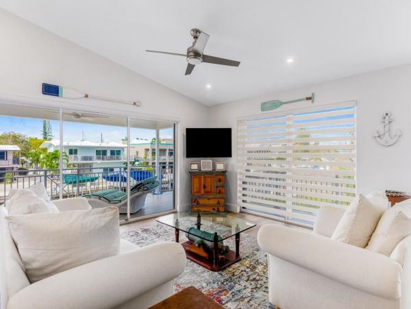 Canal-Front Home with 4 Bedrooms in Islamorada