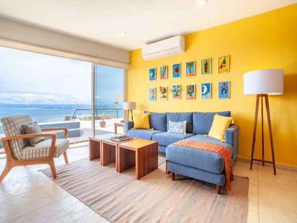 Puerto Vallarta 2 Bed/2.5 Bath Oasis with Pool & Spectacular Bay Views