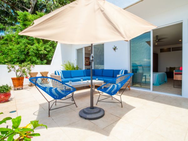 Puerto Vallarta 2 Bed/2.5 Bath Oasis with Pool & Spectacular Bay Views