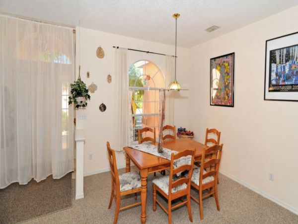 Pool Home Only 2 Miles to Siesta Key Beaches