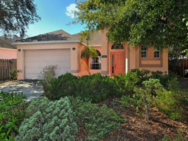 Pool Home Only 2 Miles to Siesta Key Beaches