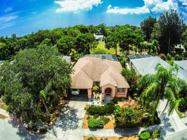 Pool Home Only 2 Miles to Siesta Key Beaches