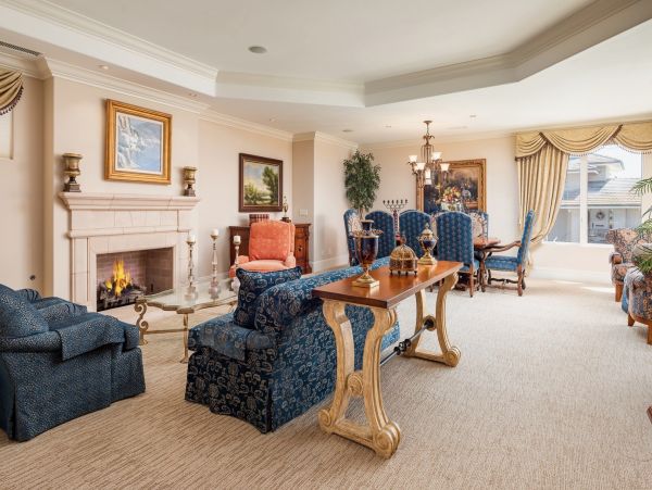 Ocean View Six Bedroom Rental Home in Pacific Beach