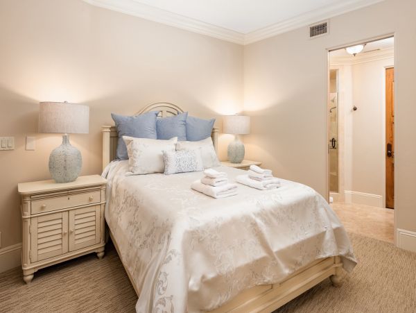 Ocean View Six Bedroom Rental Home in Pacific Beach