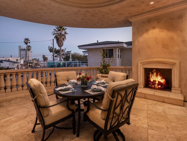 Ocean View Six Bedroom Rental Home in Pacific Beach