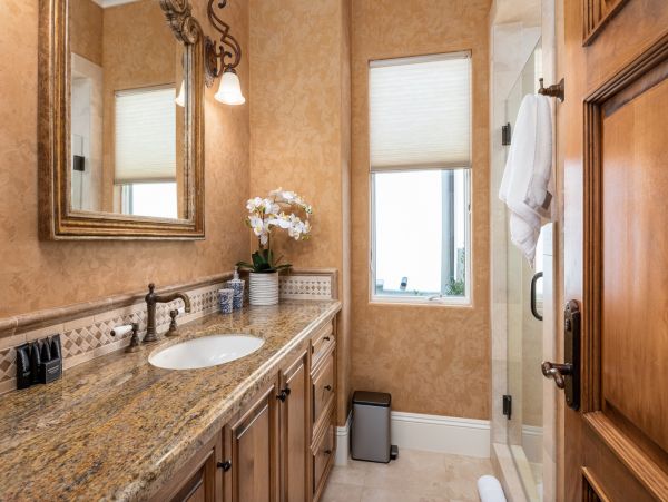Ocean View Six Bedroom Rental Home in Pacific Beach