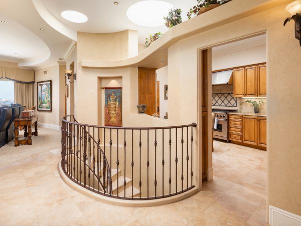 Ocean View Six Bedroom Rental Home in Pacific Beach