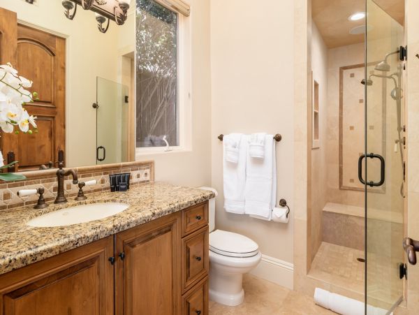 Ocean View Six Bedroom Rental Home in Pacific Beach