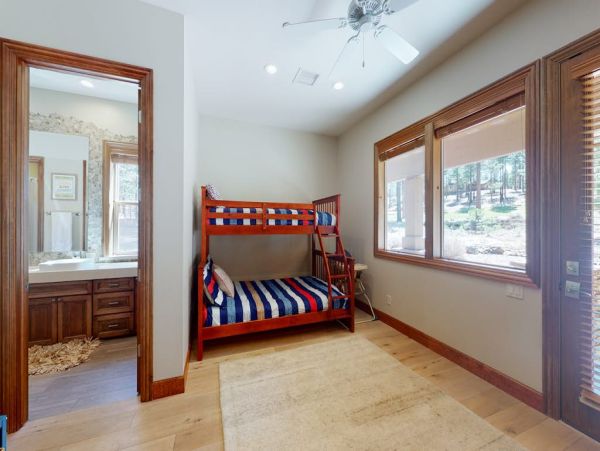 Flagstaff Vacation Rental - Luxury Golf Course Estate