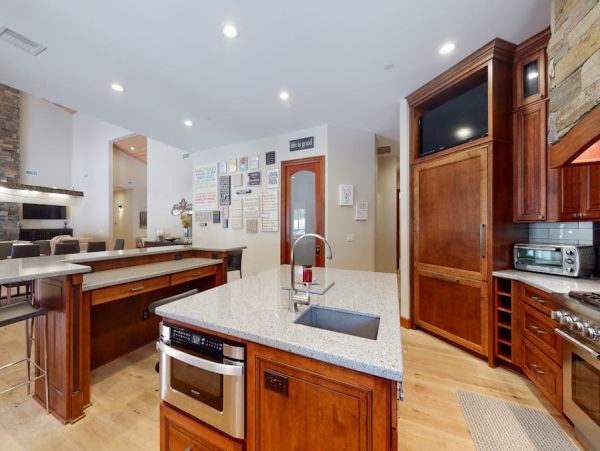 Flagstaff Vacation Rental - Luxury Golf Course Estate