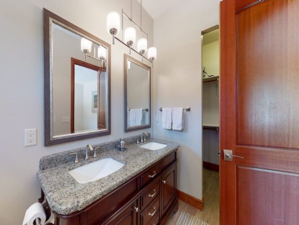 Flagstaff Vacation Rental - Luxury Golf Course Estate