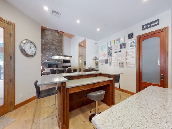 Flagstaff Vacation Rental - Luxury Golf Course Estate