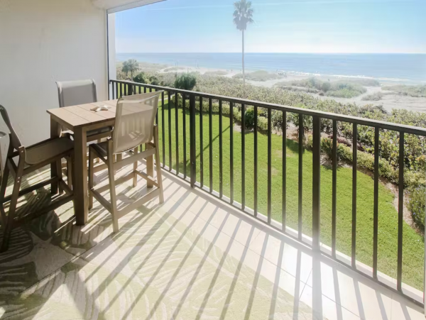 Gulf View 2nd Floor Beachfront Rental