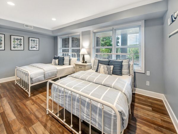 Lake Front Luxury Vacation Home in North Carolina Sleeps 12