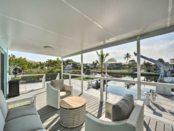 Canal Front Four Bedroom Vacation Home in Key Largo with Dock