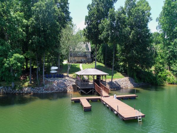 Waterfront Home with 3 Bedrooms & Private Dock in Lake Norman
