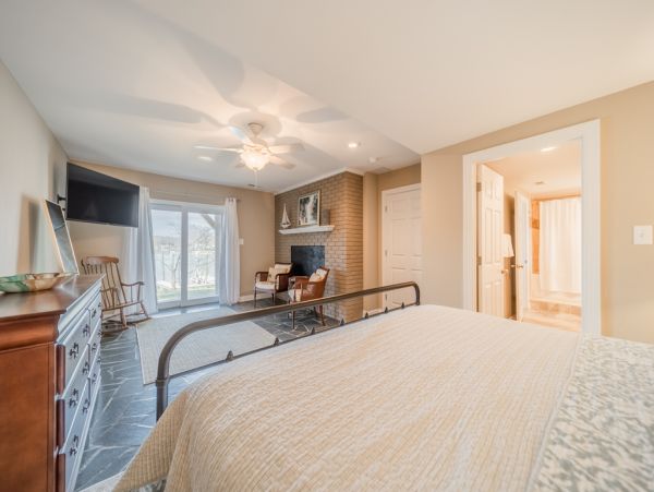 Lake Norman 5 Bedroom Home with Lake View