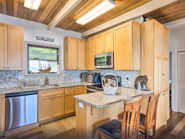 Wading River Vacation Home Three Bedroom On Beach