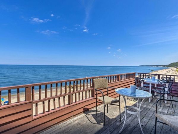 Wading River Vacation Home Three Bedroom On Beach