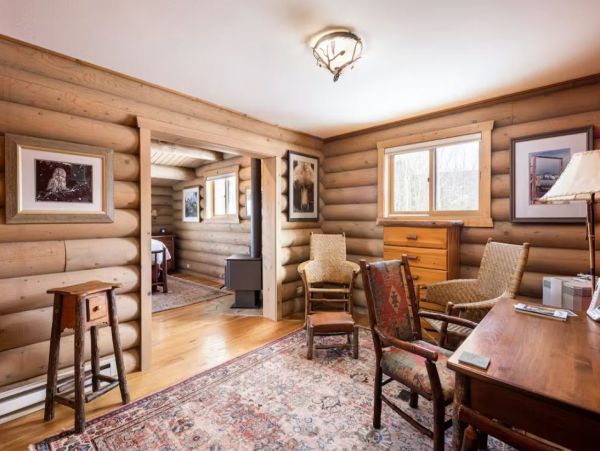 4 Bedroom + Loft Vacation Home in Jackson with Hot Tub