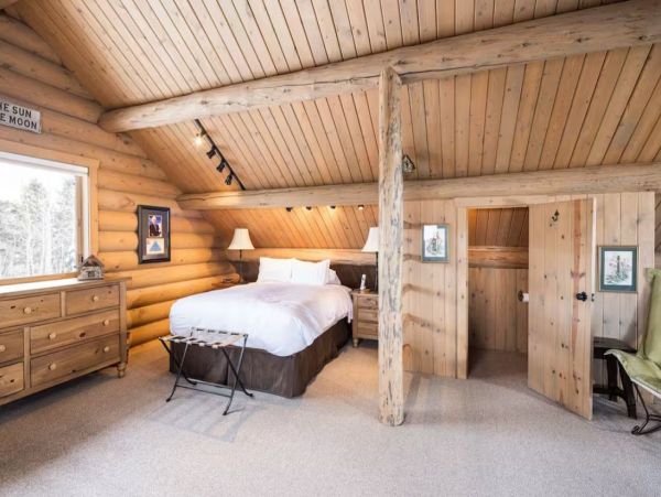 4 Bedroom + Loft Vacation Home in Jackson with Hot Tub