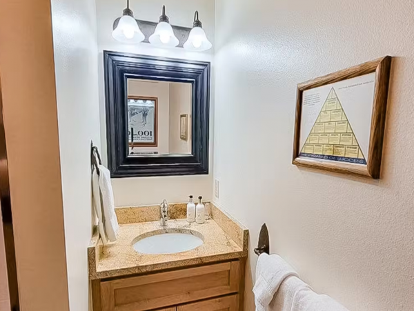 4 Bedroom + Loft Vacation Home in Jackson with Hot Tub