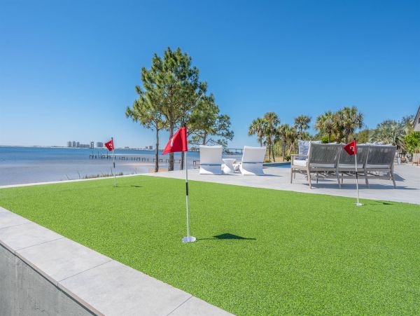 Navarre Beach Waterfront Luxury Vacation Home with Private Beach