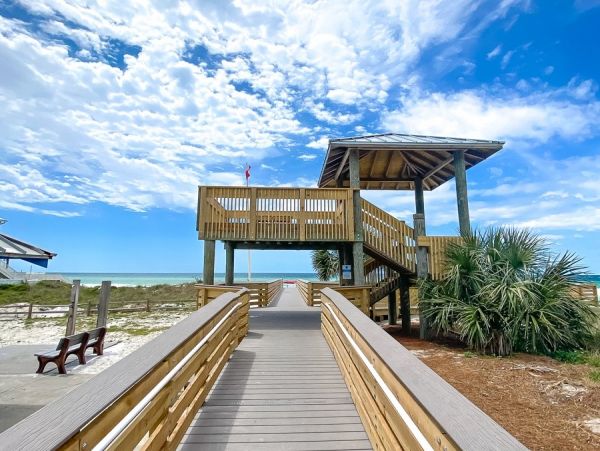 Beautiful 3 Bedroom Vacation Home in Santa Rosa Beach