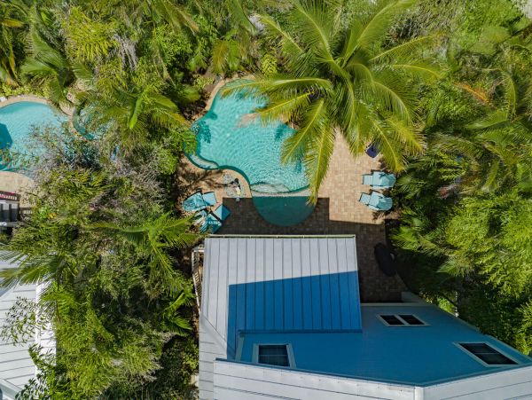 Lovely 4 Bedroom Home in Holmes Beach