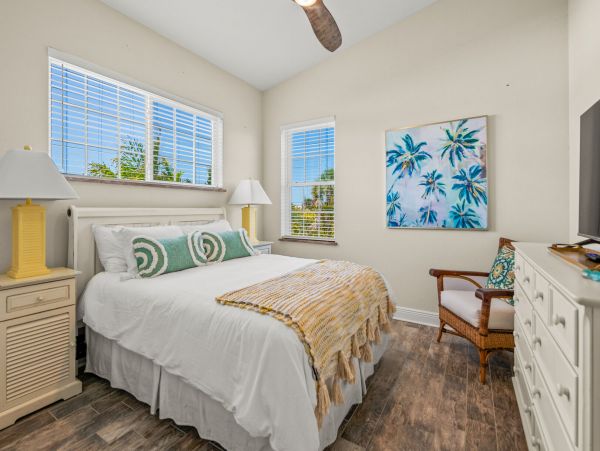 Lovely 4 Bedroom Home in Holmes Beach