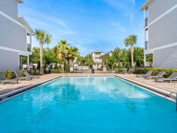 Beautiful Four Bedroom Vacation Home in Miramar Beach Sleeps 12 Guests