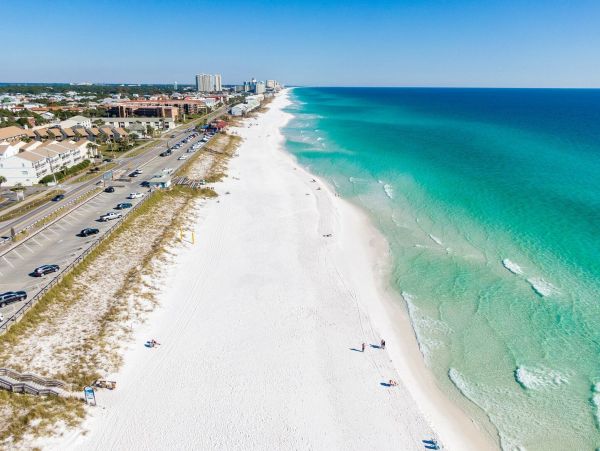 Beautiful Four Bedroom Vacation Home in Miramar Beach Sleeps 12 Guests