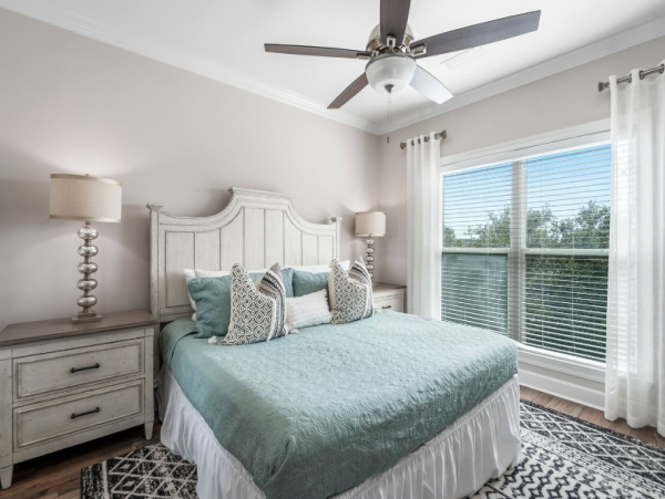 Beautiful Four Bedroom Vacation Home in Miramar Beach Sleeps 12 Guests