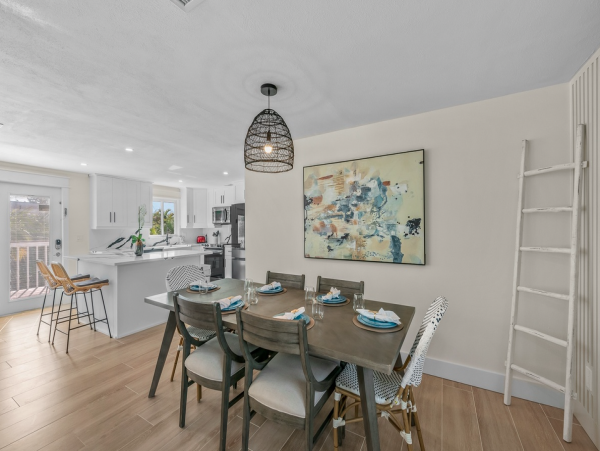 Anna Maria Vacation Home Three Bedroom Walk to Beach