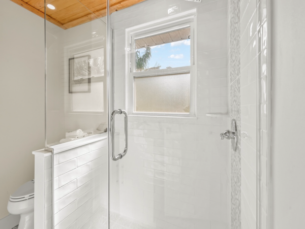 Anna Maria Vacation Home Three Bedroom Walk to Beach