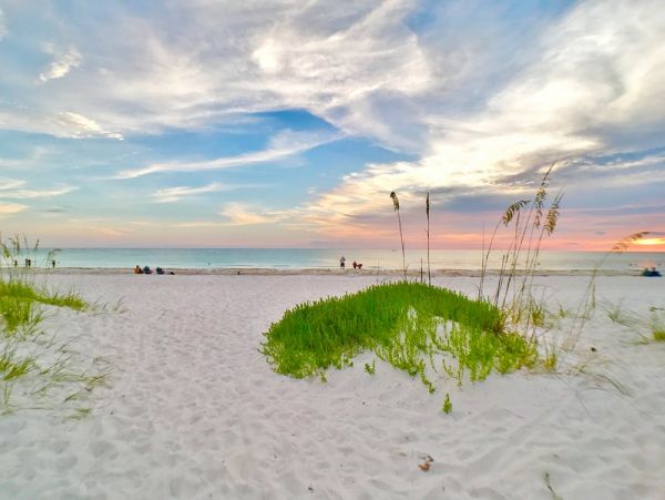 Anna Maria Vacation Home Three Bedroom Walk to Beach