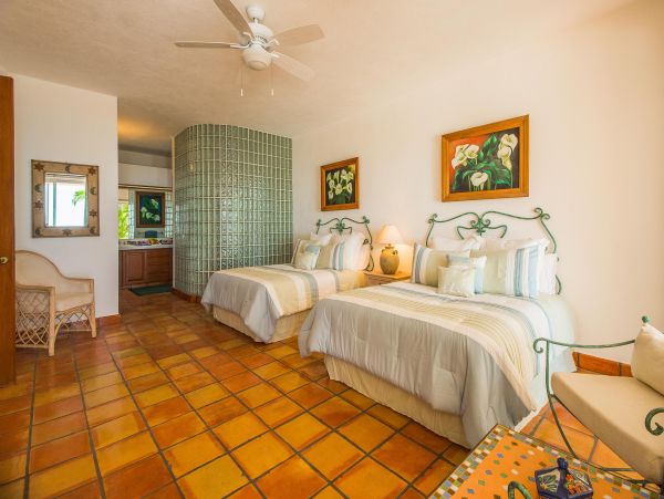 Beachfront 3 Bedroom Luxury Vacation Rental in Los Cabos