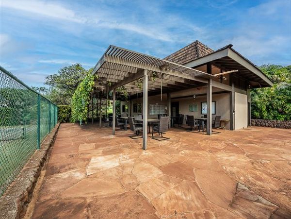 Kaanapali Vacation Condo Three Bedroom Walk to Beach