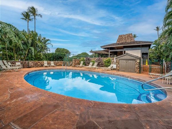 Kaanapali Vacation Condo Three Bedroom Walk to Beach