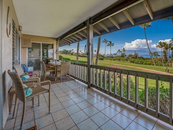 Kaanapali Vacation Condo Three Bedroom Walk to Beach