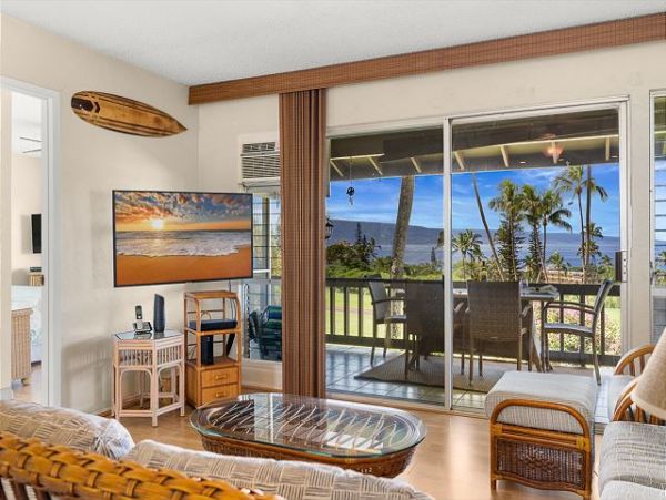 Kaanapali Vacation Condo Three Bedroom Walk to Beach