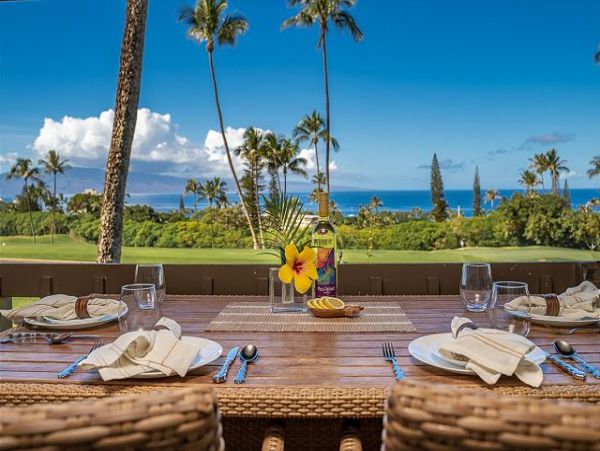 Kaanapali Vacation Condo Three Bedroom Walk to Beach