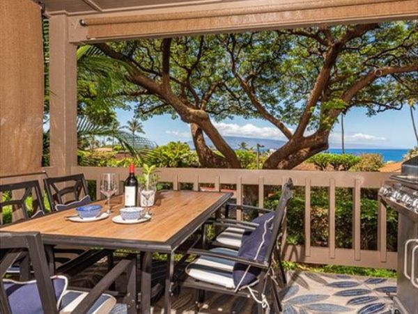 Kaanapali Vacation Condo Three Bedroom Walk to Beach
