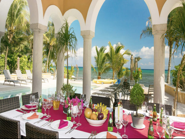 Luxury Beach Villa 16,000 Sq Ft luxury Living