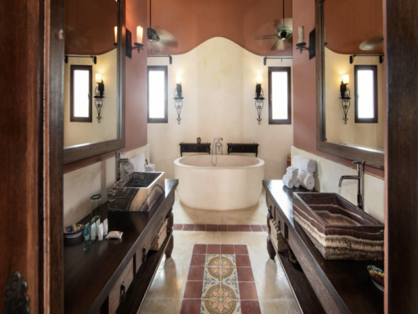 Luxury Beach Villa 16,000 Sq Ft luxury Living