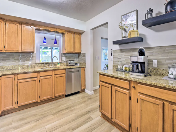 Lovely 4 Bedroom Home with Private Spa