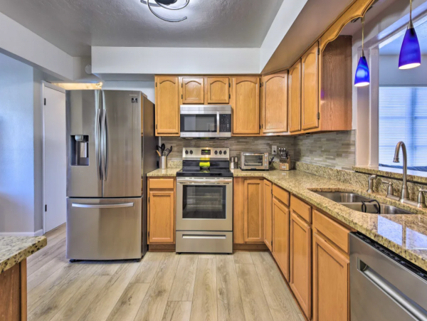 Lovely 4 Bedroom Home with Private Spa