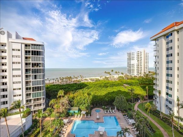 Naples Two Bedroom Vacation Condo with Amazing Gulf Views