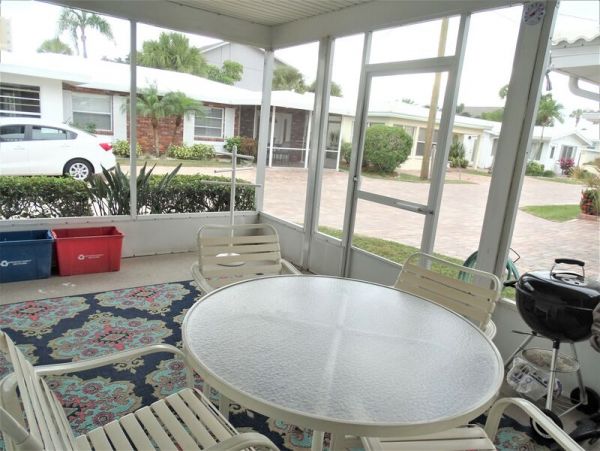Crescent Beach Beachside Accommodation